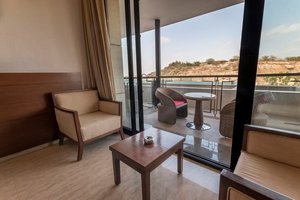 Room & Suite