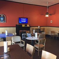 Stopped in to Al's new location for breakfast. Ran into the Bunch's who indicated their satisfa