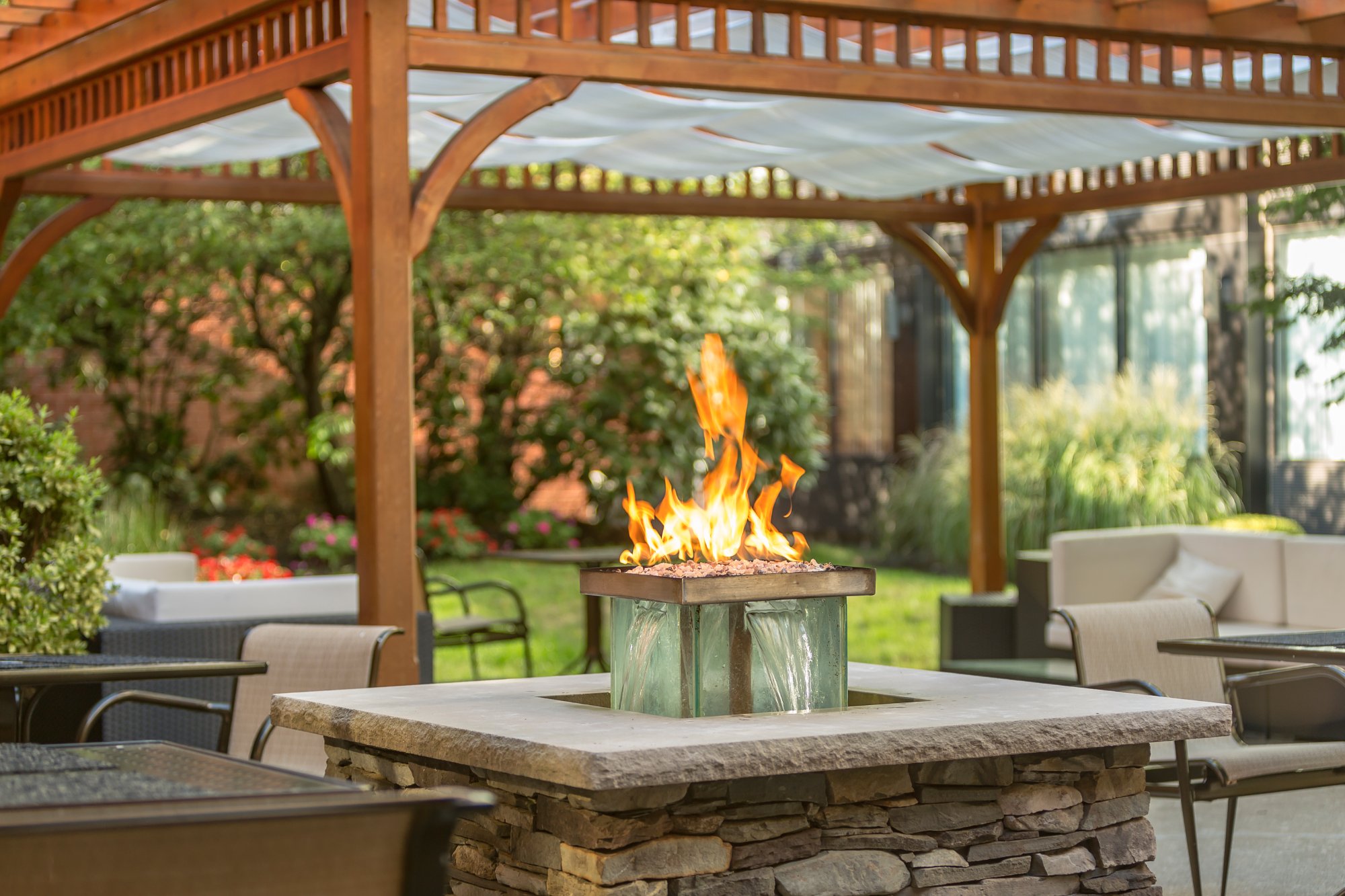 DOUBLETREE BY HILTON HOTEL BOSTON ANDOVER Updated 2024 Reviews   Outdoor Firepit 