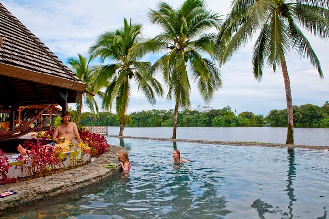 Hotel photo 1 of Tortuga Lodge & Gardens.
