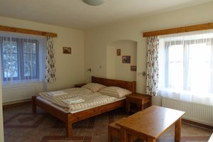 Room & Suite