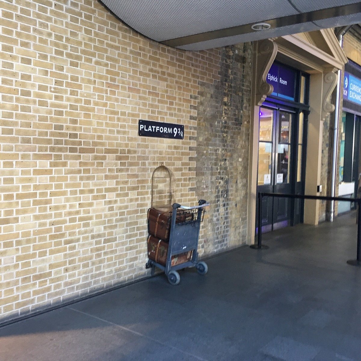 Head to platform 9 3/4 to go tho the Wizarding World with this awesome
