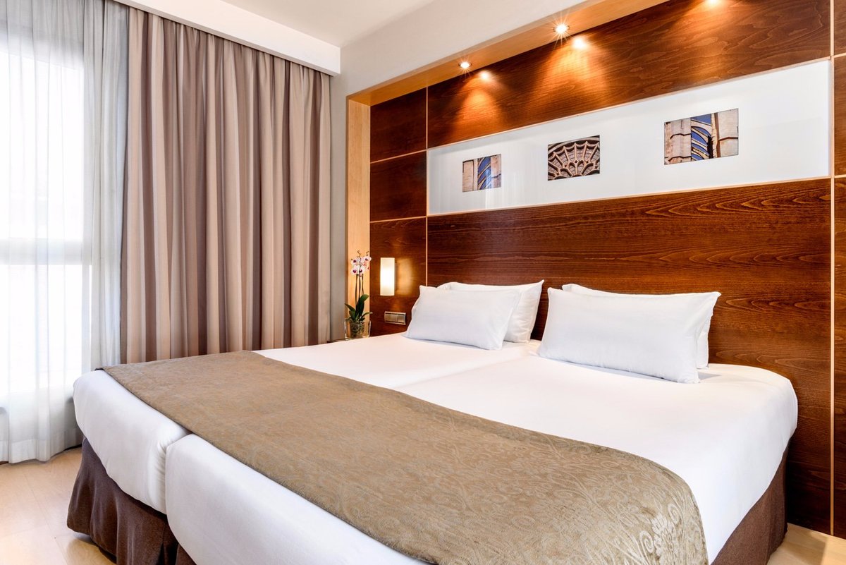 Exe Leon Rooms: Pictures & Reviews - Tripadvisor