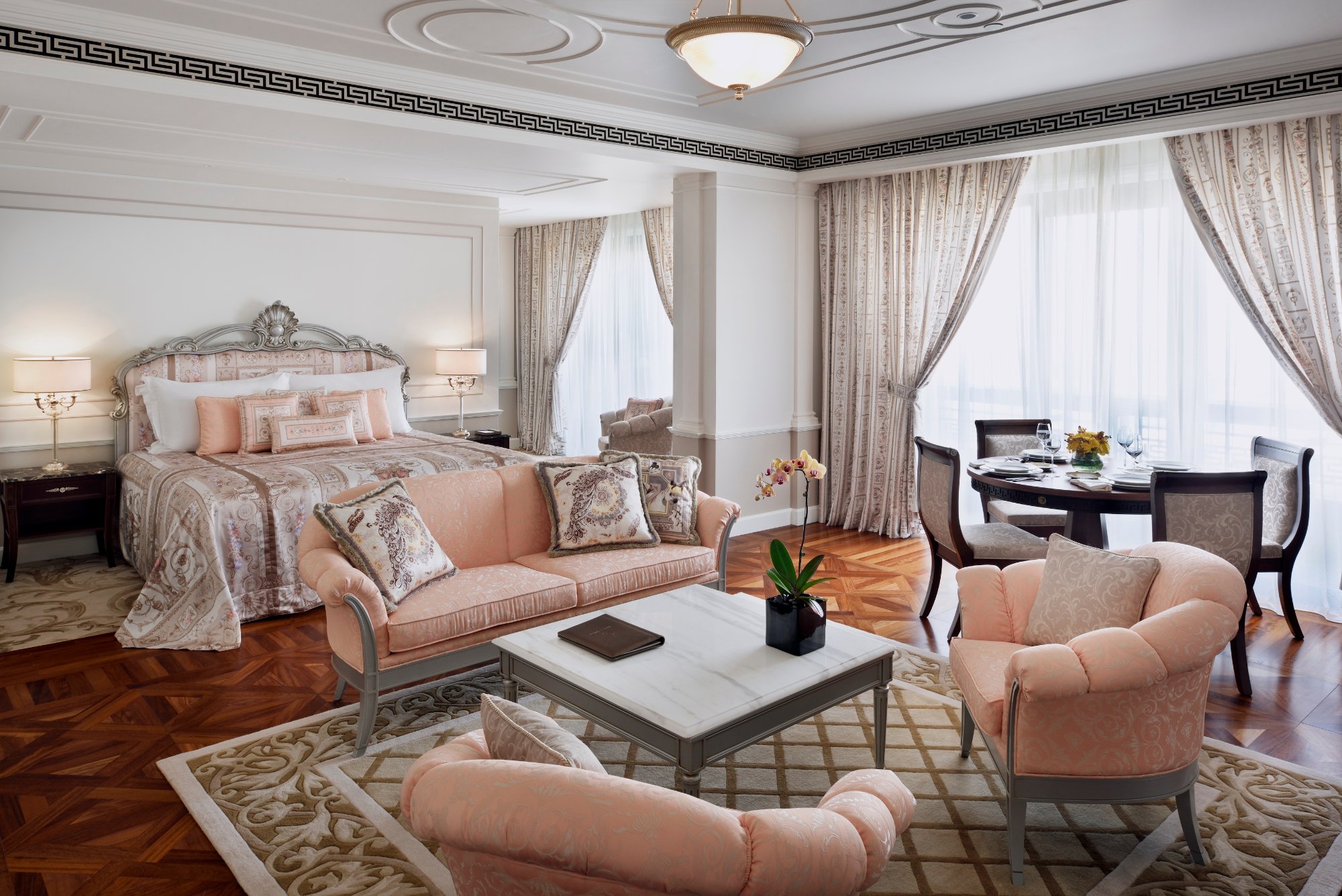 Hotel versace discount dubai