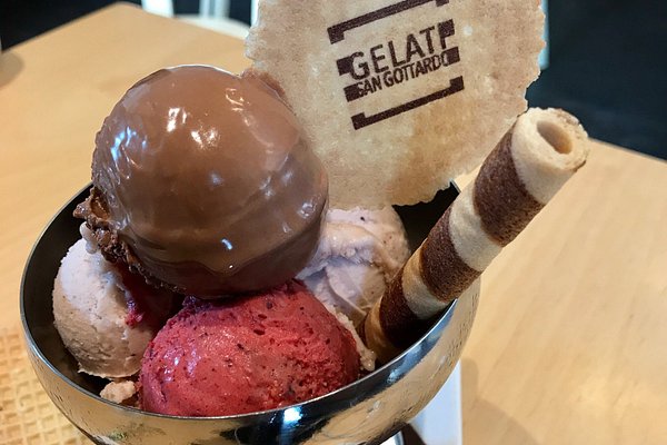 TORTE DI CARAMELLE SU PRENOTAZIONE - Foto di Mastro Gelataio Bon Bon Mania,  Torino - Tripadvisor