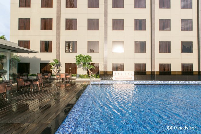 I Hotel Baloi Pool: Pictures & Reviews - Tripadvisor