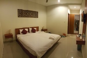 Room & Suite