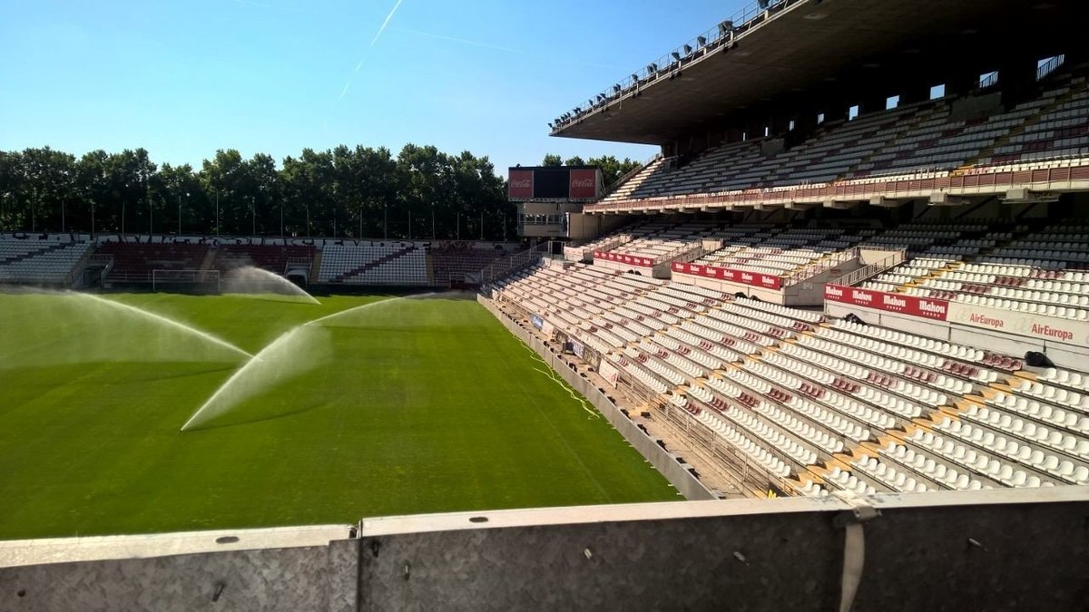 Estadio de vallecas photos