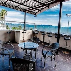Top roof open Bar sea view