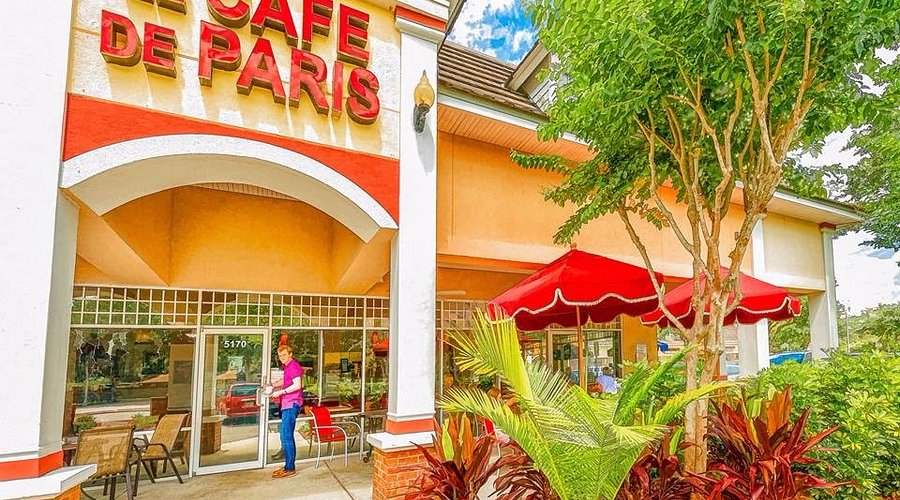 Le Cafe De Paris