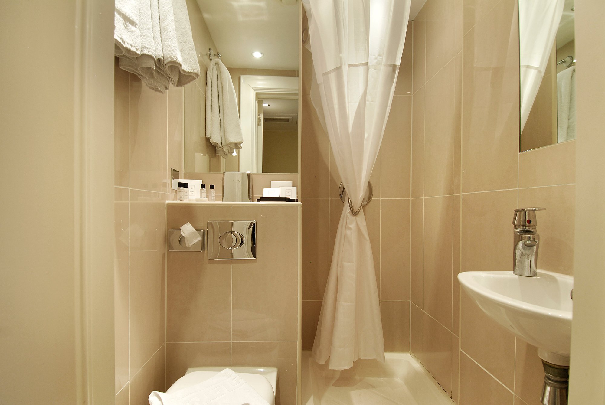 Hotel photo 32 of Grand Royale London Hyde Park.