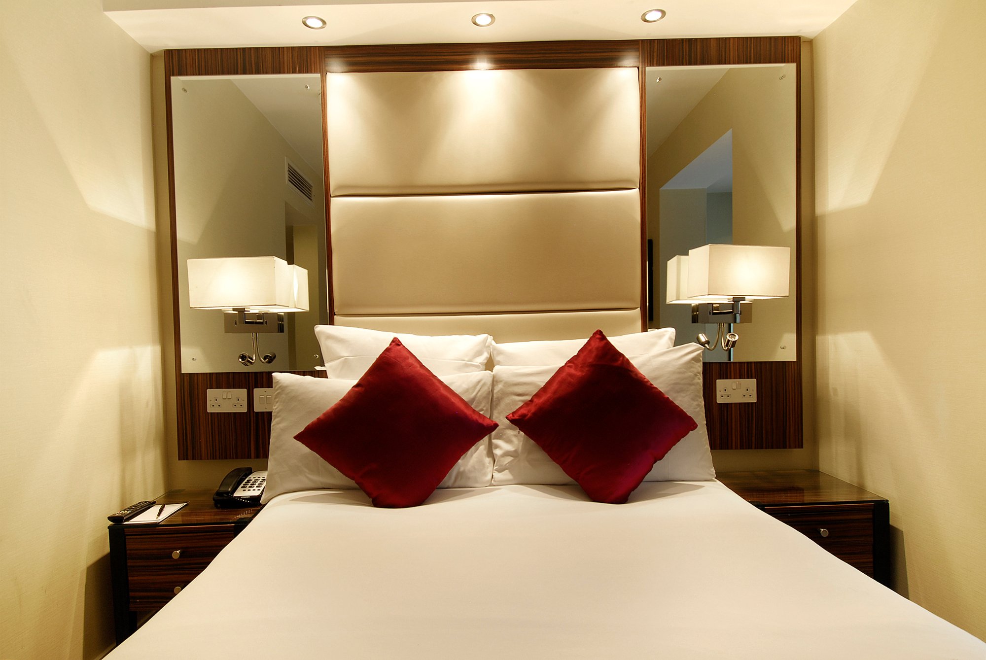 Hotel photo 21 of Grand Royale London Hyde Park.
