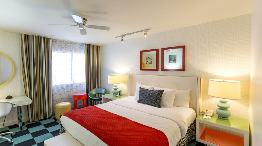 The Standard King at the BEST WESTERN PLUS Americania