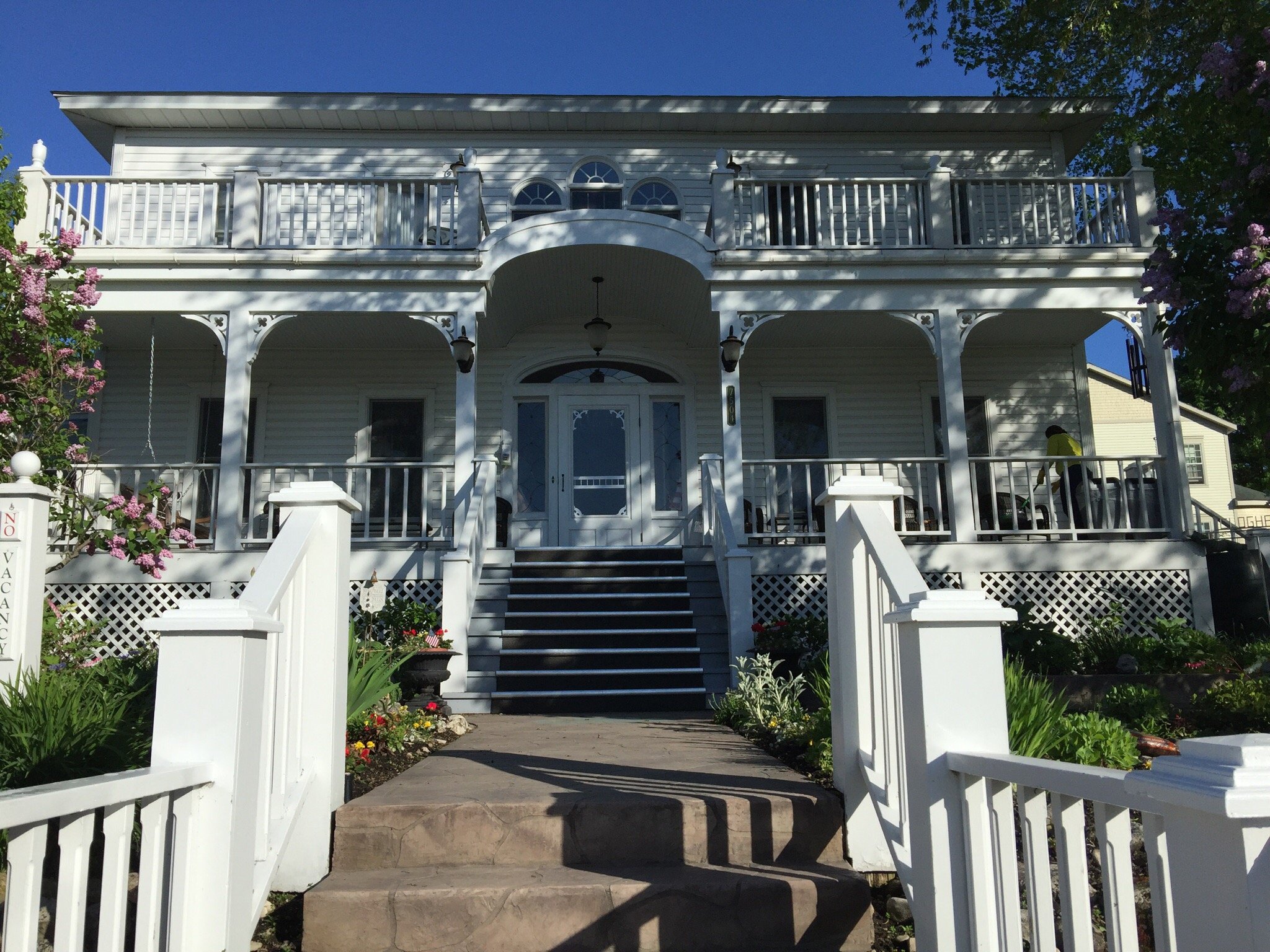 CLOGHAUN BED AND BREAKFAST (Mackinac Island, Michigan) - Tarifs 2024