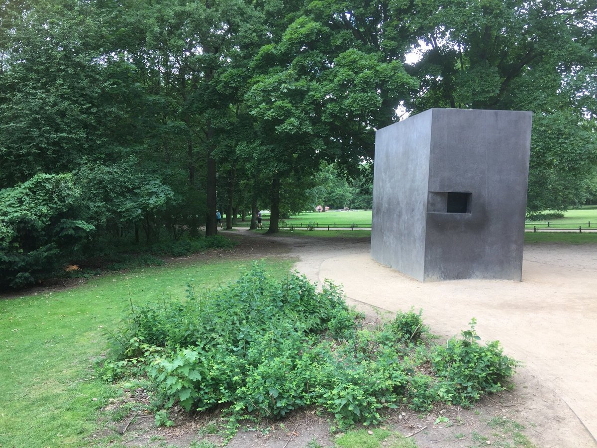 Monument to Homosexuals Persecuted Under National Socialist Regime, Берлин  - Tripadvisor