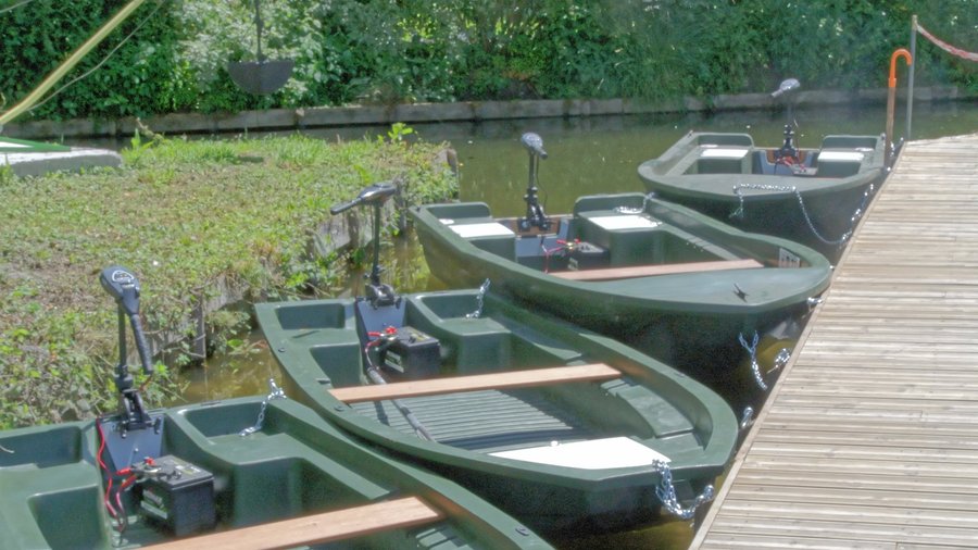 Les barques pour la promenade, en option