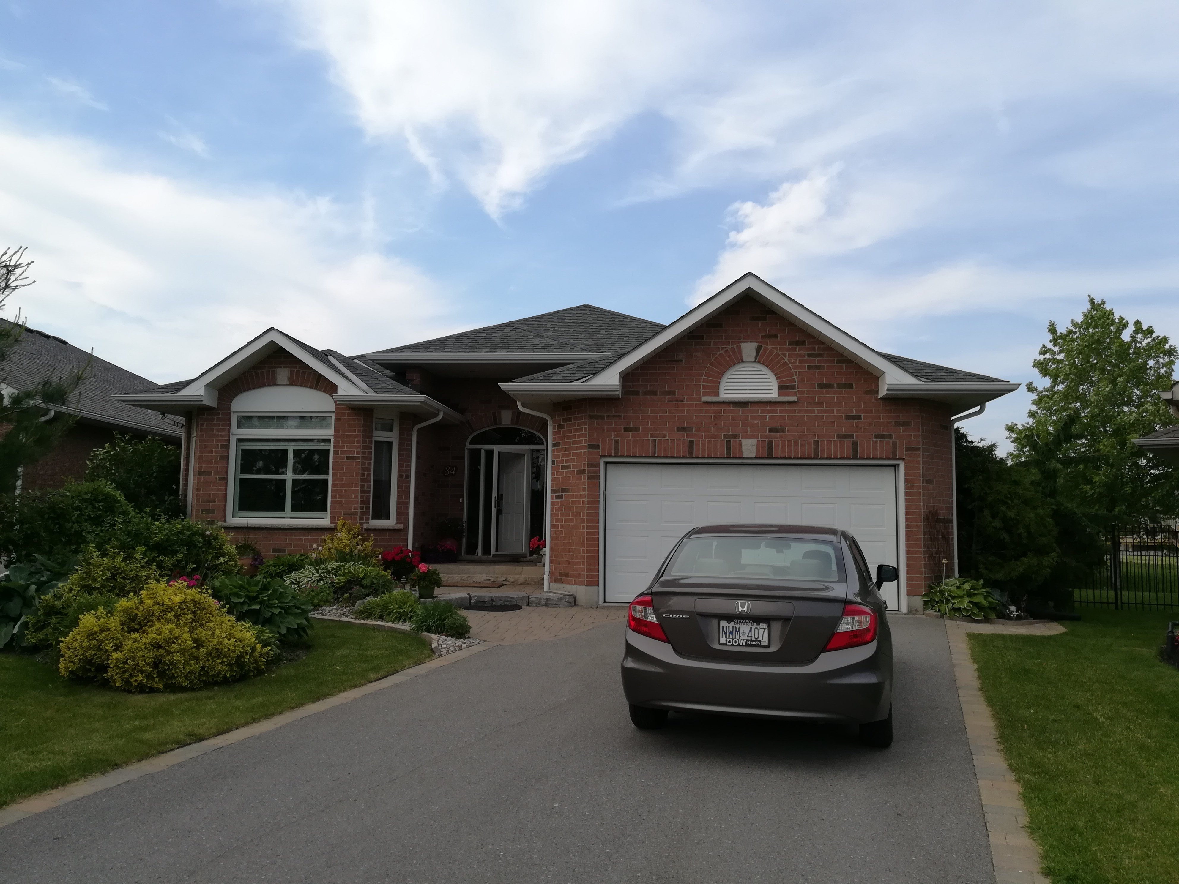 MODERN BUNGALOW BED AND BREAKFAST (Belleville, Canada - Ontario ...