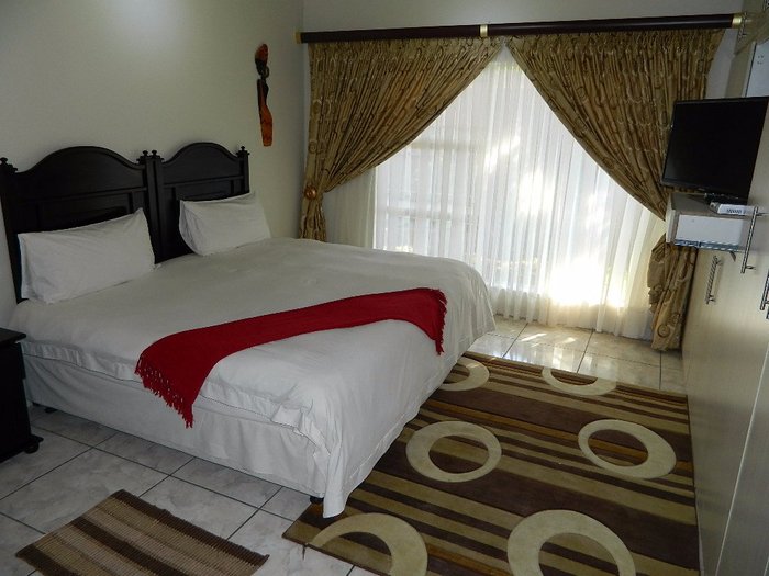 LAPICASSO GUEST HOUSE $31 ($̶4̶2̶) - Prices & Reviews - Ermelo, South ...