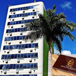 Hotel com otima localizaçao e com acomodações amplas.