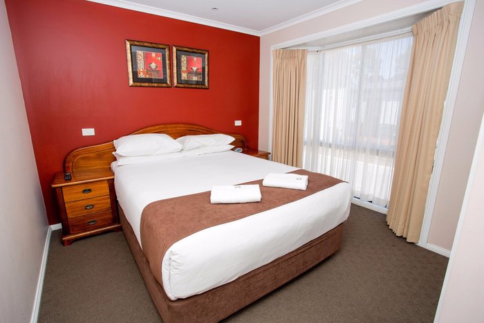 BIG4 Traralgon Park Lane Holiday Park Rooms: Pictures & Reviews ...