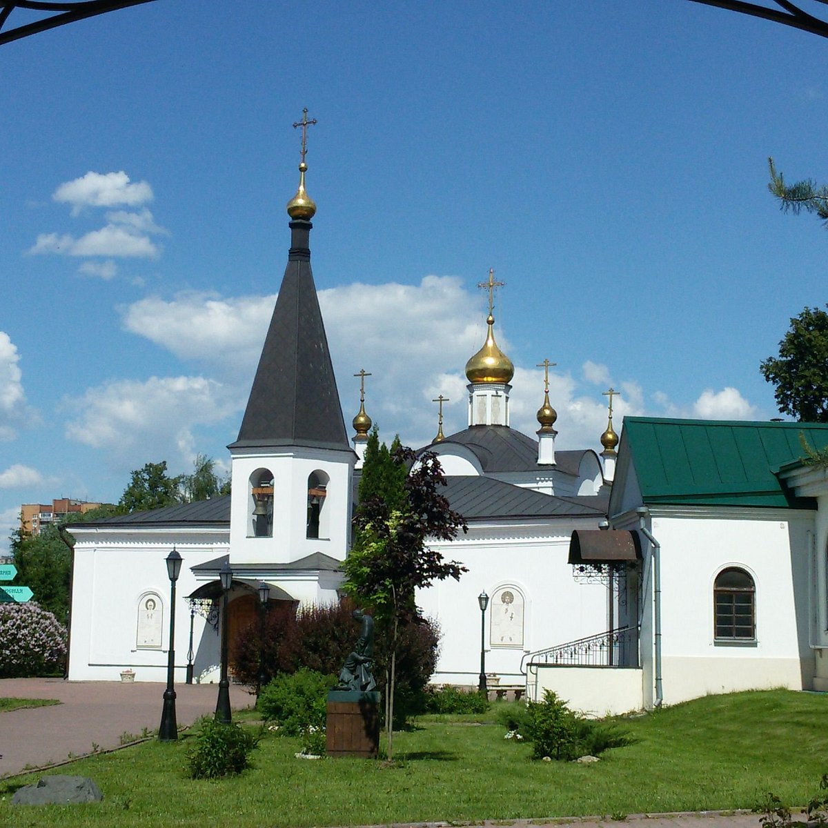 Храм воскресения христова подольск. Подольск ул красная 24 храм Воскресения. Храм Воскресения Христова в Подольске улице красная.