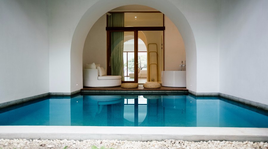 Pool Suite
