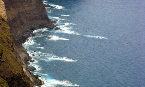 Vue sur la falaise de gauche