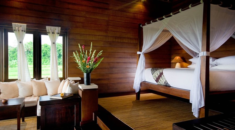 Super Deluxe Wooden Room
