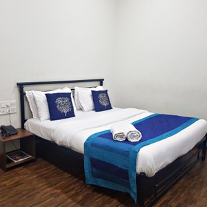 Hotel Kumkum in Mumbai