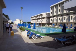 Pool og strand