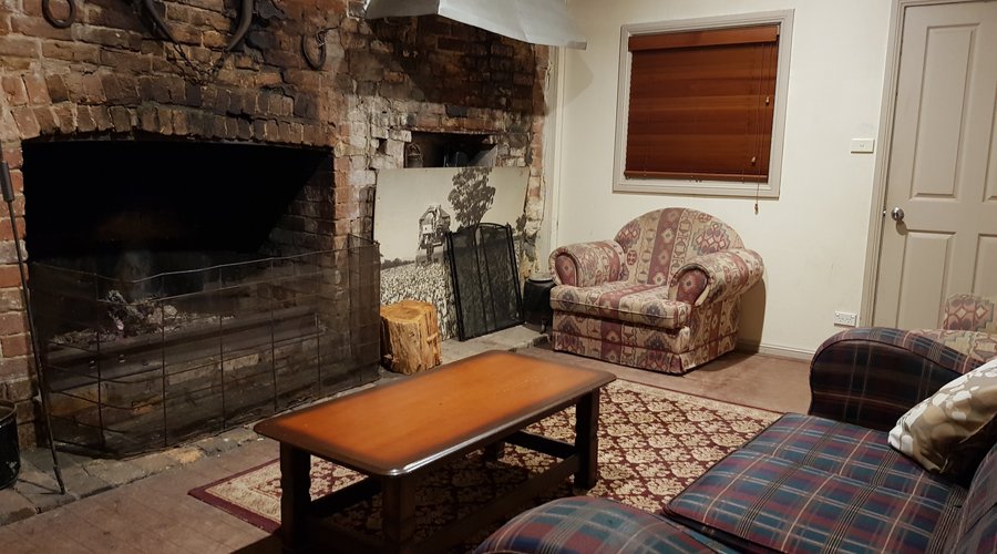 Gilmour Inn Goulburn