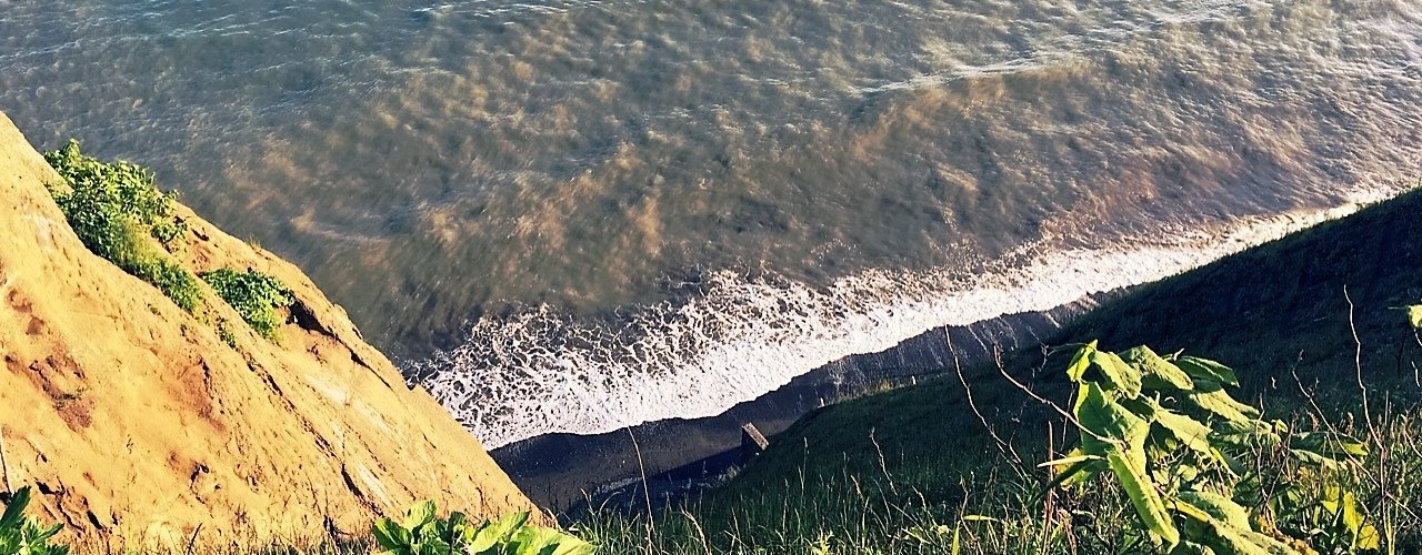 浅瀬、岬から落ちたら洒落にならない