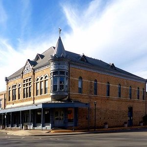 Sacred Heart Catholic Church (Uvalde, TX): Address, Phone Number ...