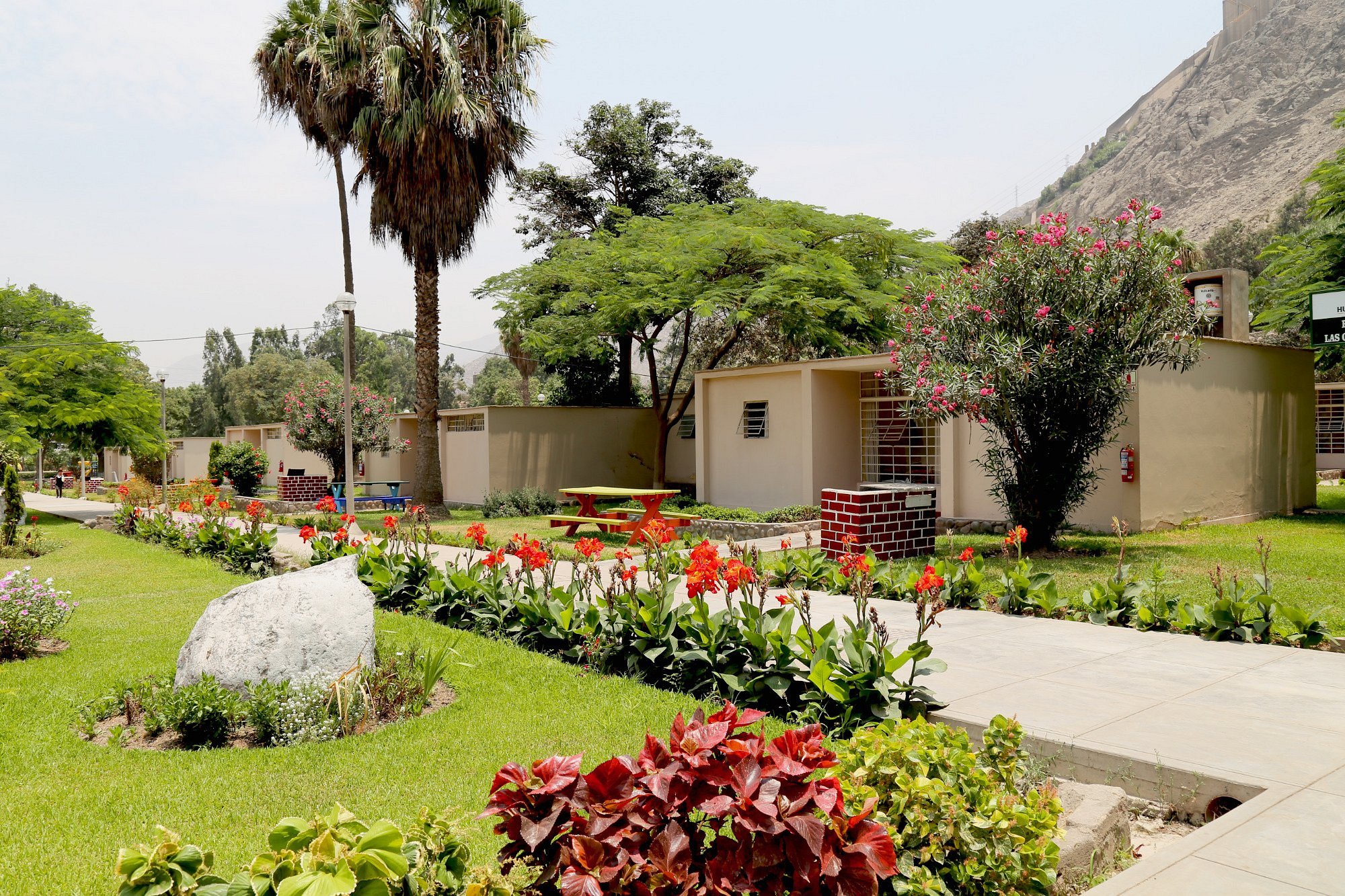 Centro Vacacional Huampaní image