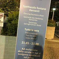 La fontana & Piazza Primo Maggio