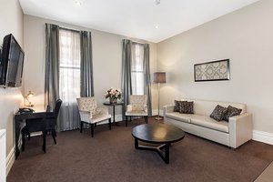 Room & Suite