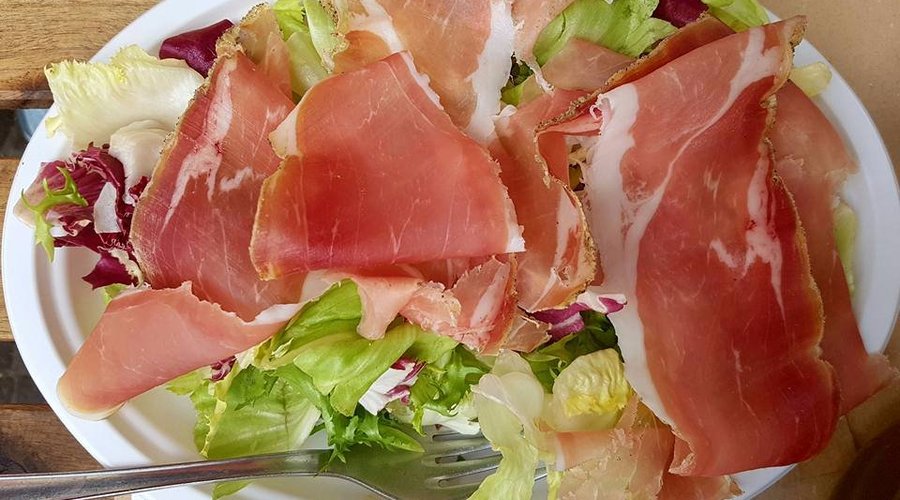 un buon prosciutto di norcia
