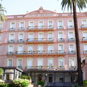 Façade