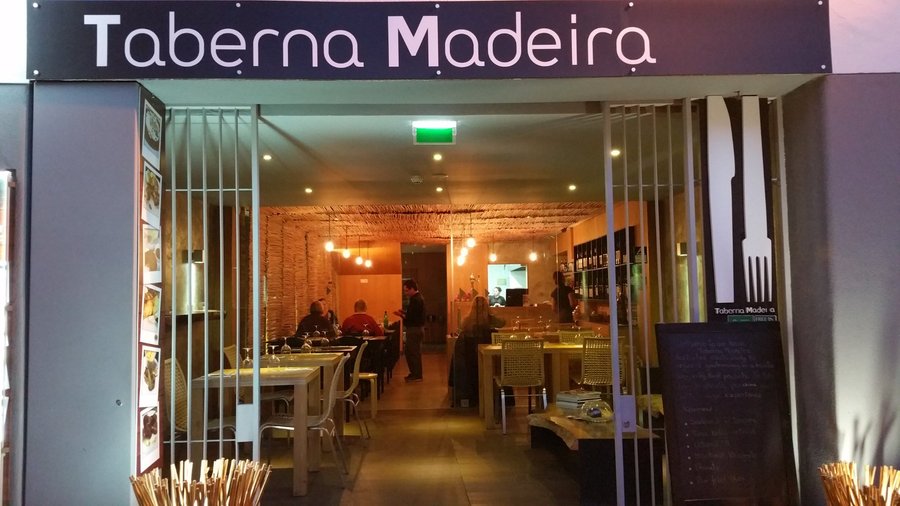 A cozy and intimately welcoming ambience where you can experience unique and memorable flavours