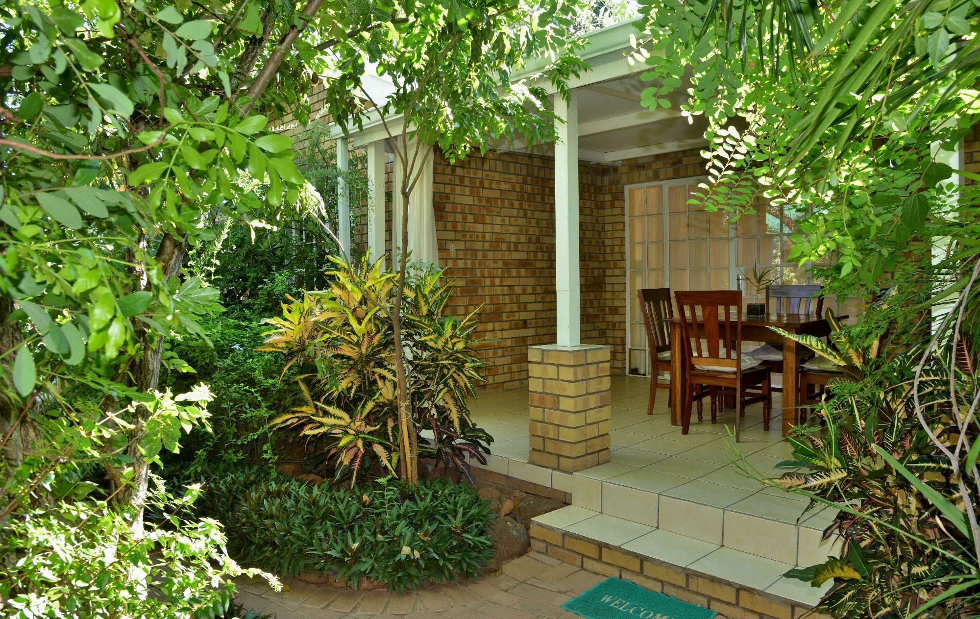 Chobe River Cottages image