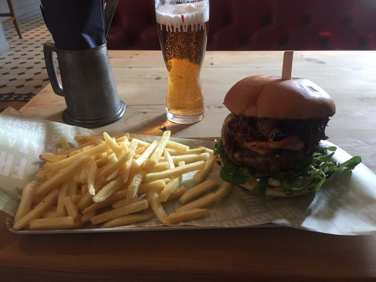 Stag And Hounds, Slough - Farnham Cmn - Updated 2024 Restaurant Reviews 