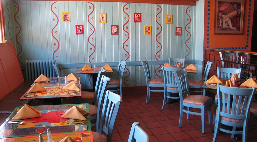 Armadillo Bar & Grill