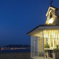 Ermita y mirador.