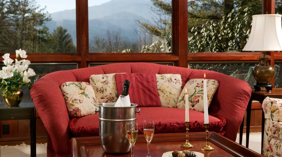 Bebb House overlooks the mountains.