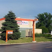 single lane drive-thru at Baskin-Robbins