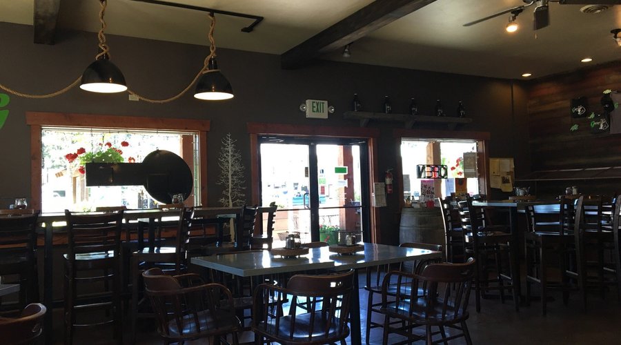 Growler's Pizza Grill