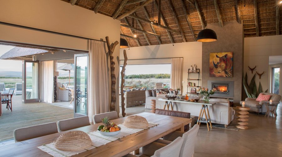 Ulubisi House Dining Area