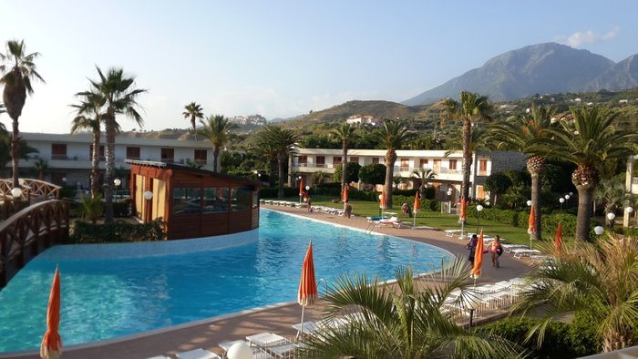 hotel la castellana mare belvedere marittimo