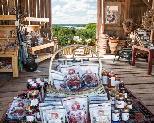 Farm Country Cheese House Products - Coveyou Scenic Farm Market