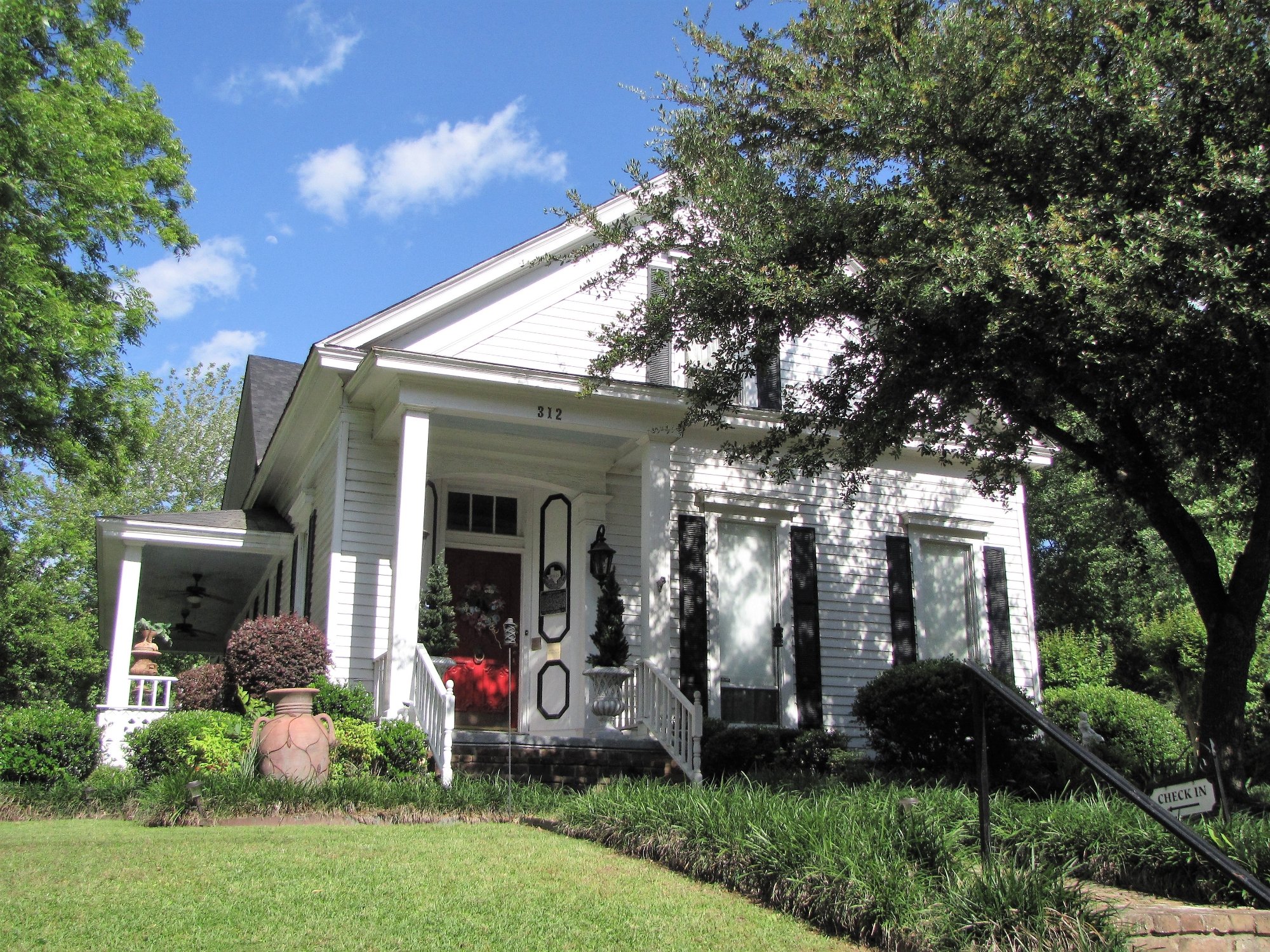 CLAIBORNE HOUSE BED AND BREAKFAST (Jefferson, Texas) - Tarifs 2024